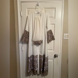 Dubai White Abaya with Shawl - Jubah Royale, size 52” long